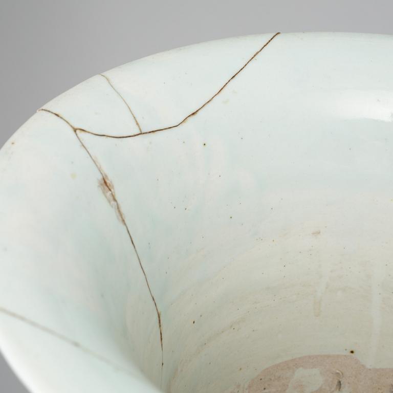 VAS, porslin. Japan, Genroku, omkring 1700.