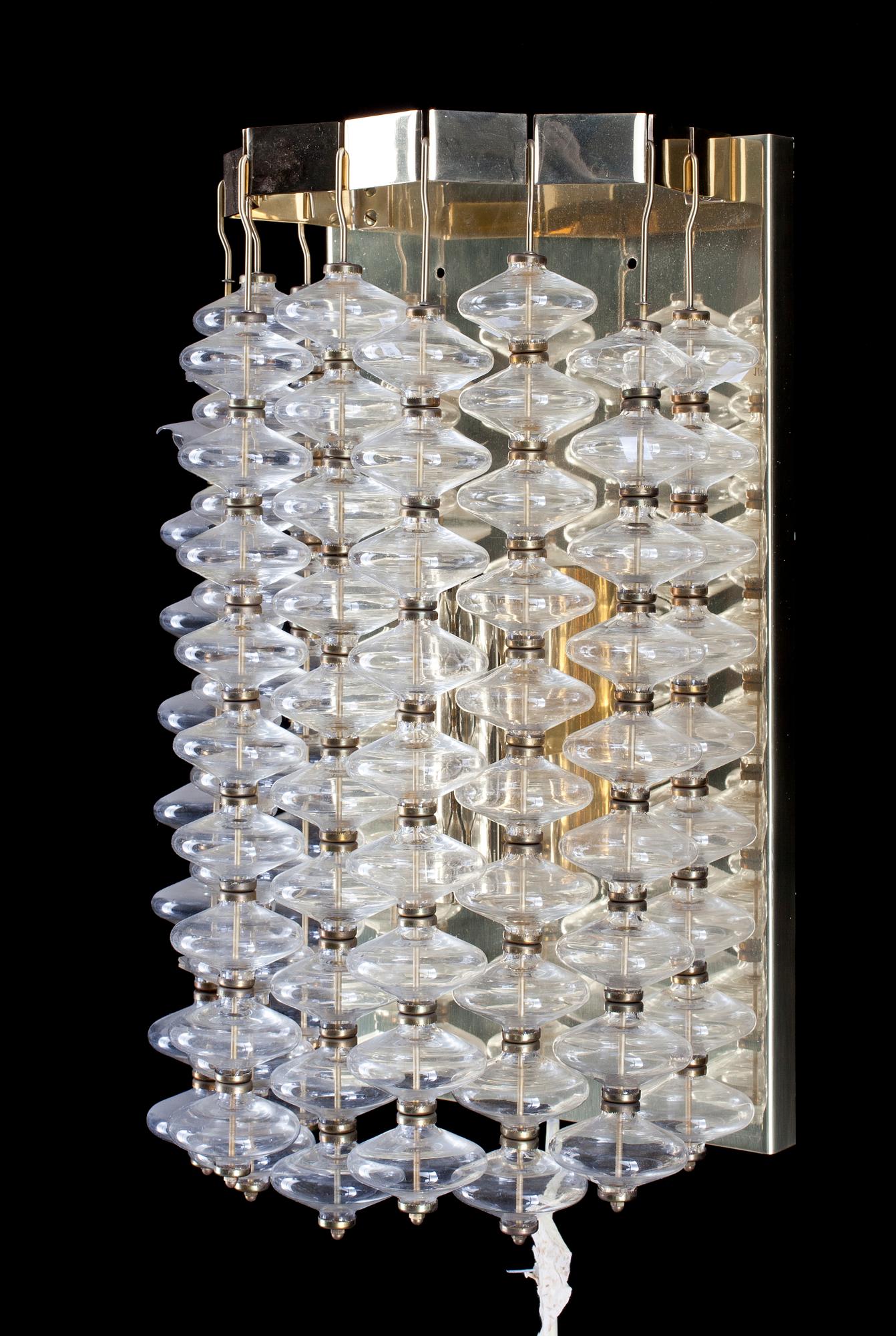 VÄGGLAMPA, mässing och glas, Hans Agne Jakobsson, Markaryd AB, Sverige, 1960-70-tal.