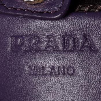 VÄSKA, Prada.