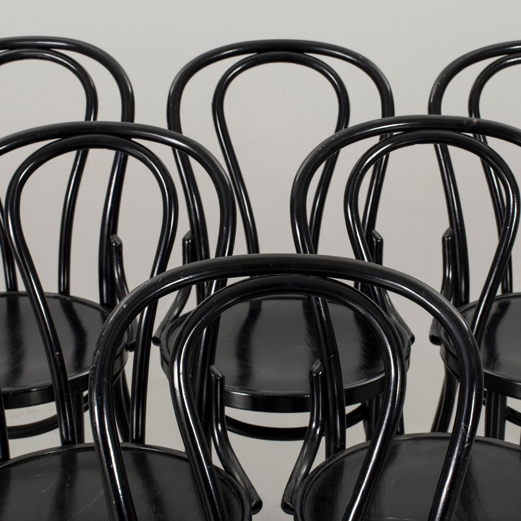 6 BLACK BENTWOOD CHAIRS SECOND HALF OF 20TH CENTURY, THONET-STYLE.