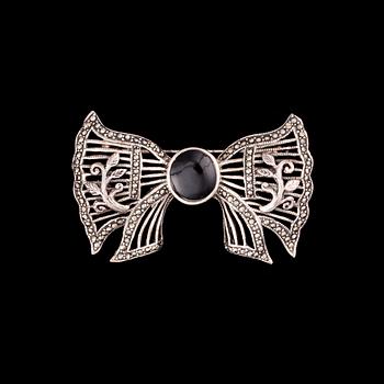 BROSCH, silver, svart sten, markasiter, 1900-talets mitt.