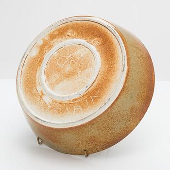 Toini Muona, A ceramic bowl, signed TM, Arabia. Finland.