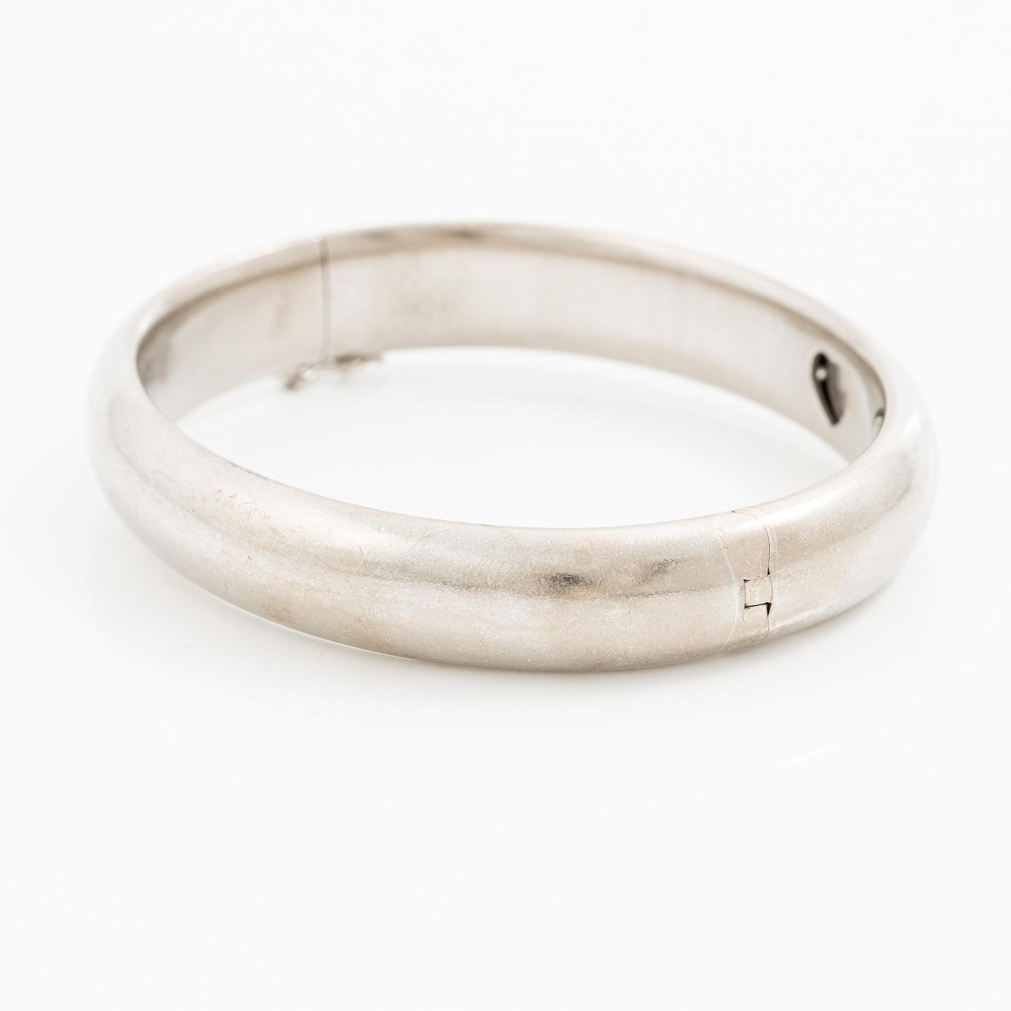 Chopard armband 18K vitguld med runda briljantslipade diamanter "Happy diamonds".