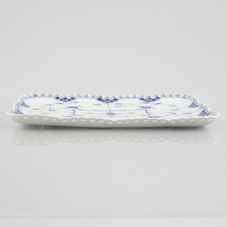 A 'Blue Fluted Full Lace' / 'Musselmalet' porcelain tray, Royal Copenhagen, model 1156, 1898-1923.