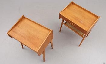 SÄNGBORD, 1 par, 1900-talets mitt.