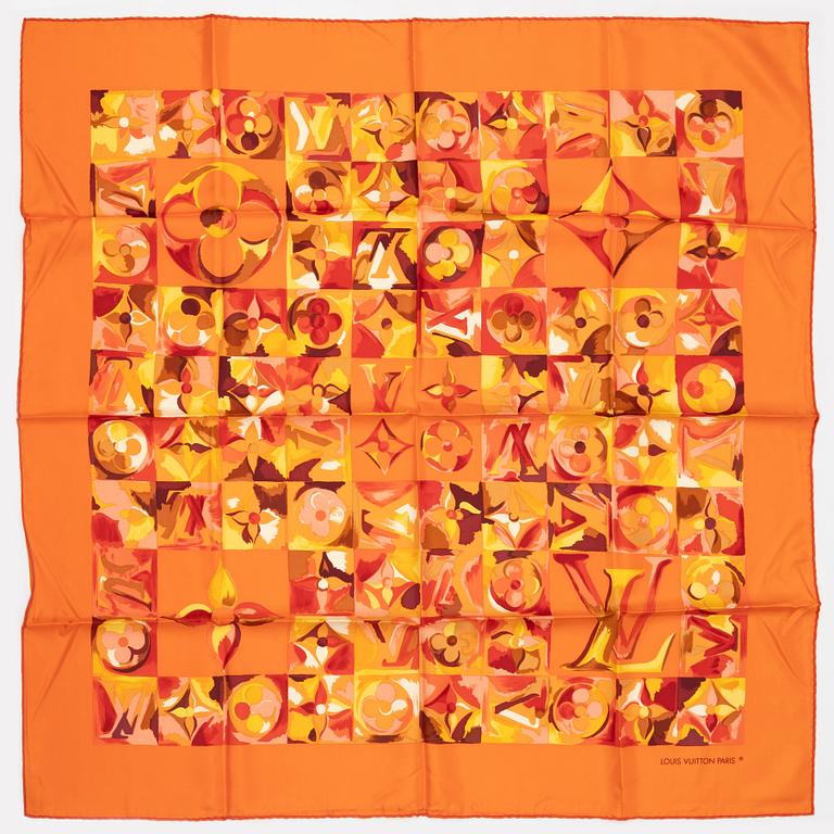 Louis Vuitton, scarf.