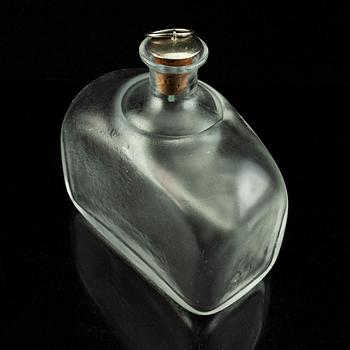 Vicke Lindstrand, a 19-piece 'Iced' glass service, Orrefors.