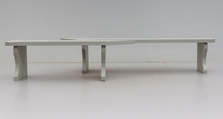 HÖRNBÄNK, 2 delar, 1900-talets andra hälft.