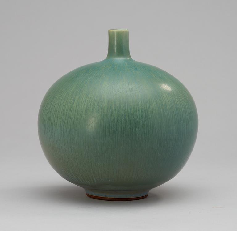 A Berndt Friberg stoneware vase, Gustavsberg Studio 1942.