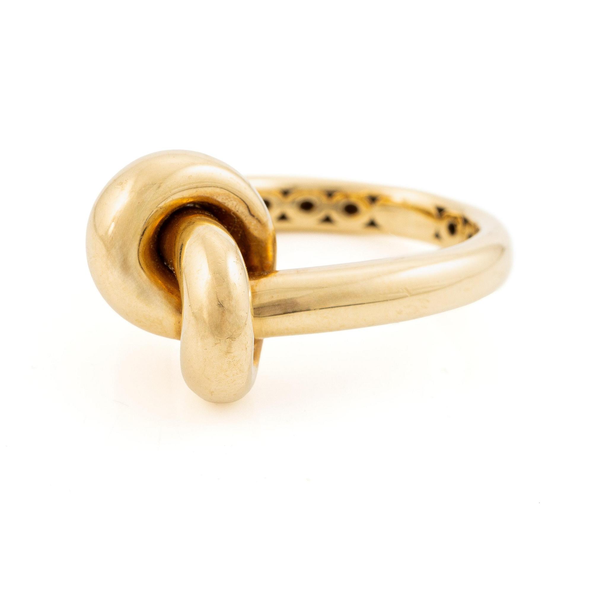 Engelbert ring "knot" 18K gold.