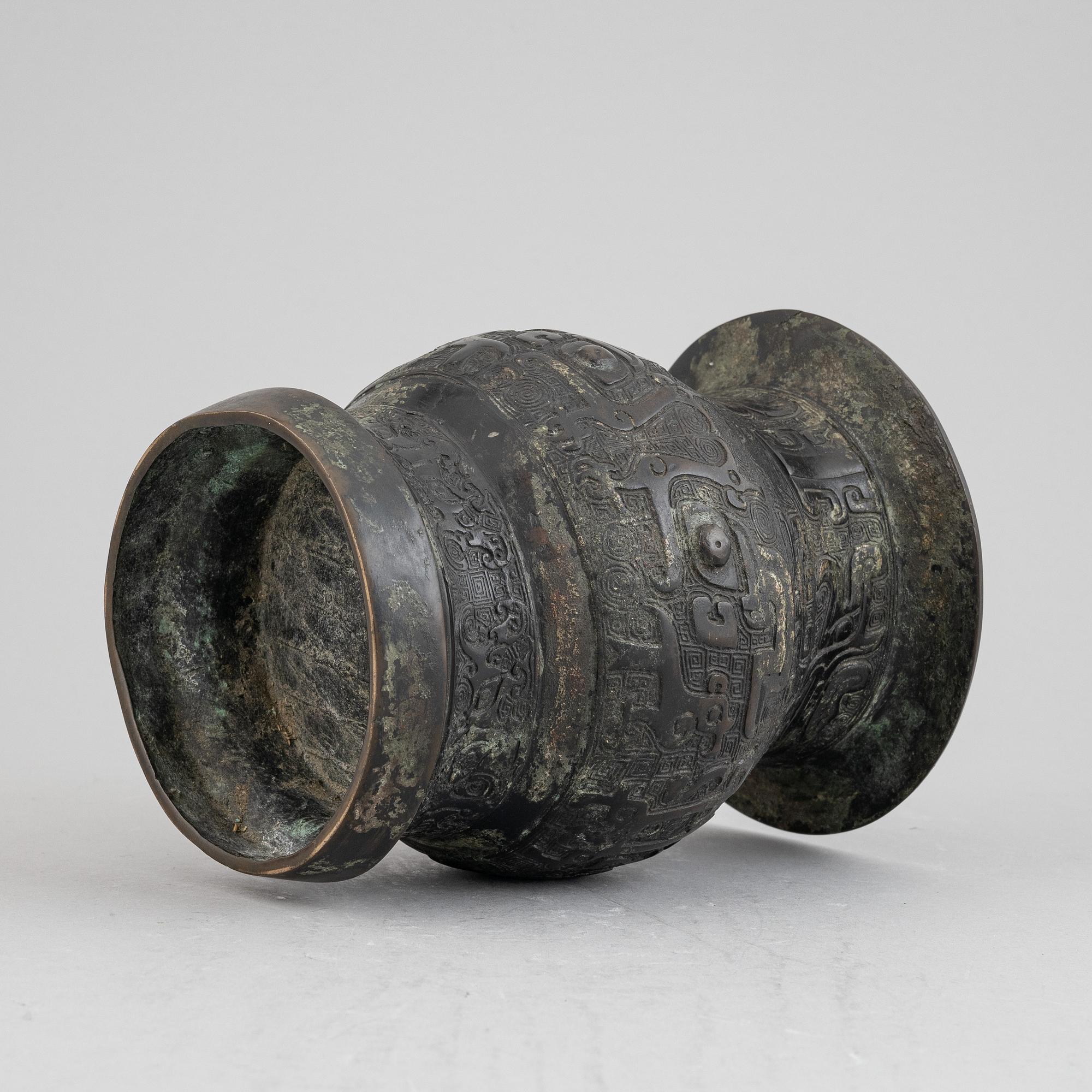 A archaistic bronze vase, Ming dynasty or older.