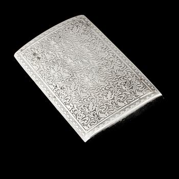ETUI, silver, omkring sekelskiftet 1900. Vikt 97 g.