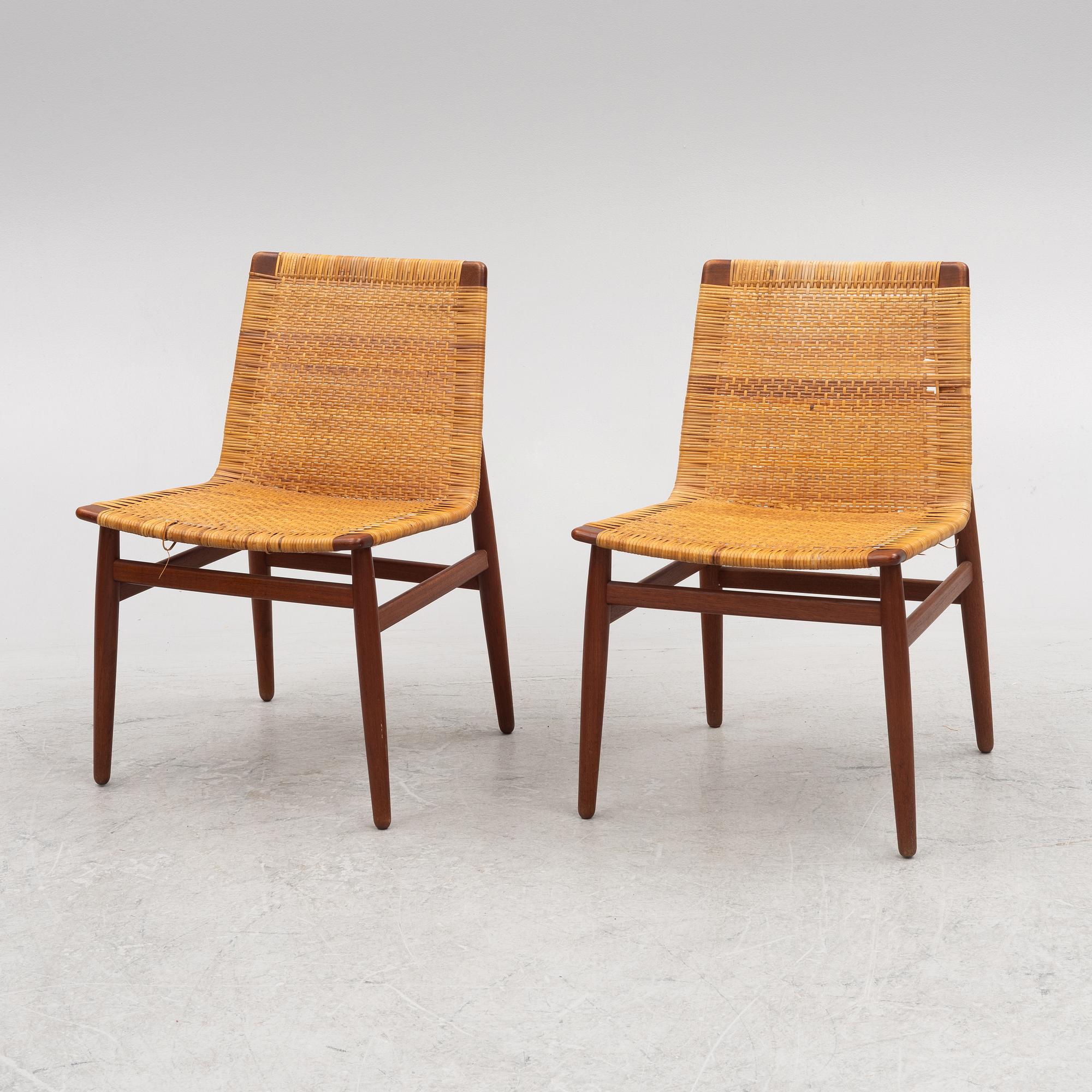 Jørgen Høj, 8 chairs, Thorald Madsen  Snedkeri, Denmark 1950s.