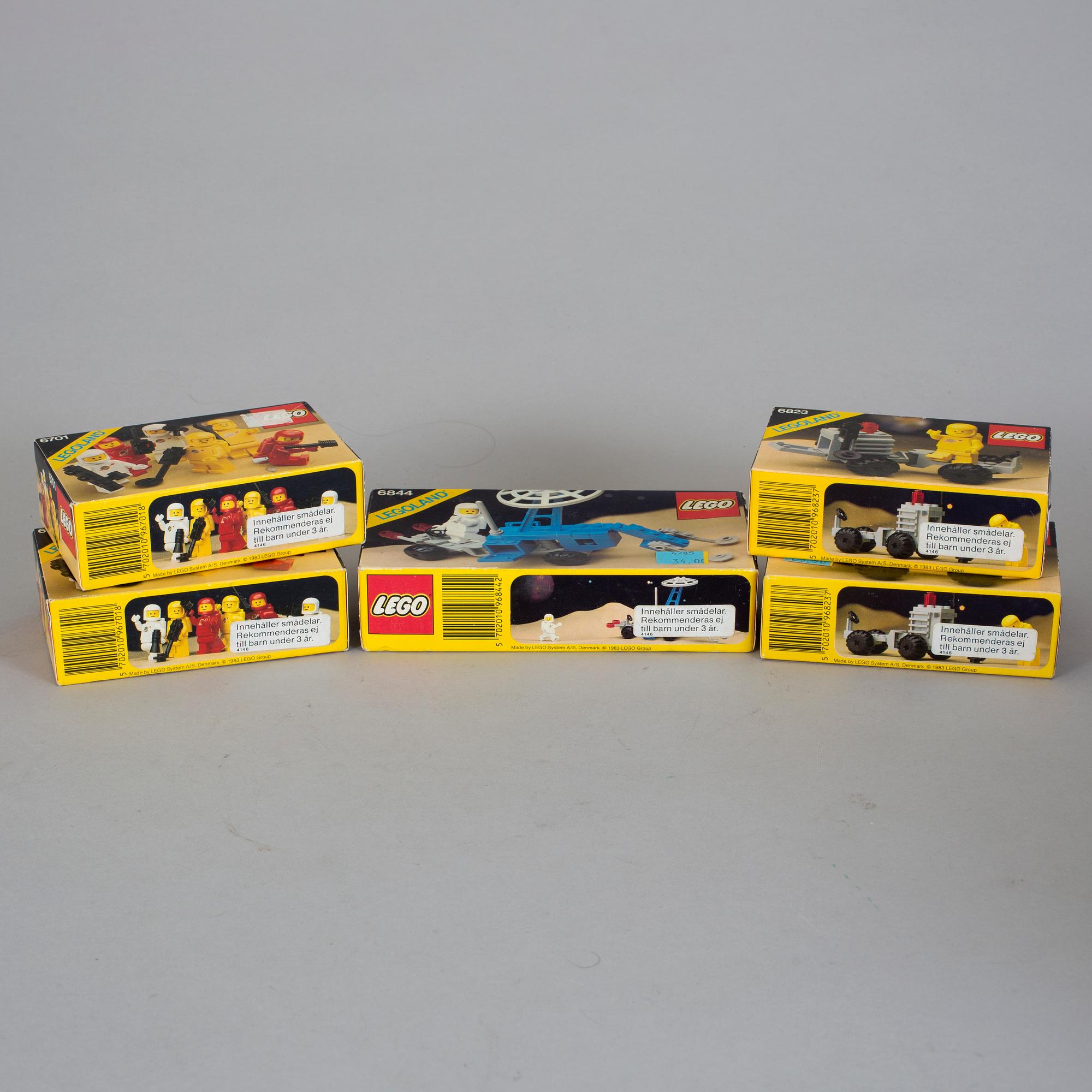 LEGO, 5 stycken rymd-set i förpackningar, 1983.