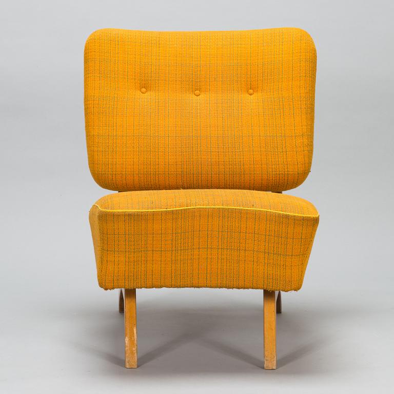 Oiva Parviainen, a mid-20th century 'Susanna' armchair for Lahden Lepokalusto, Finland.