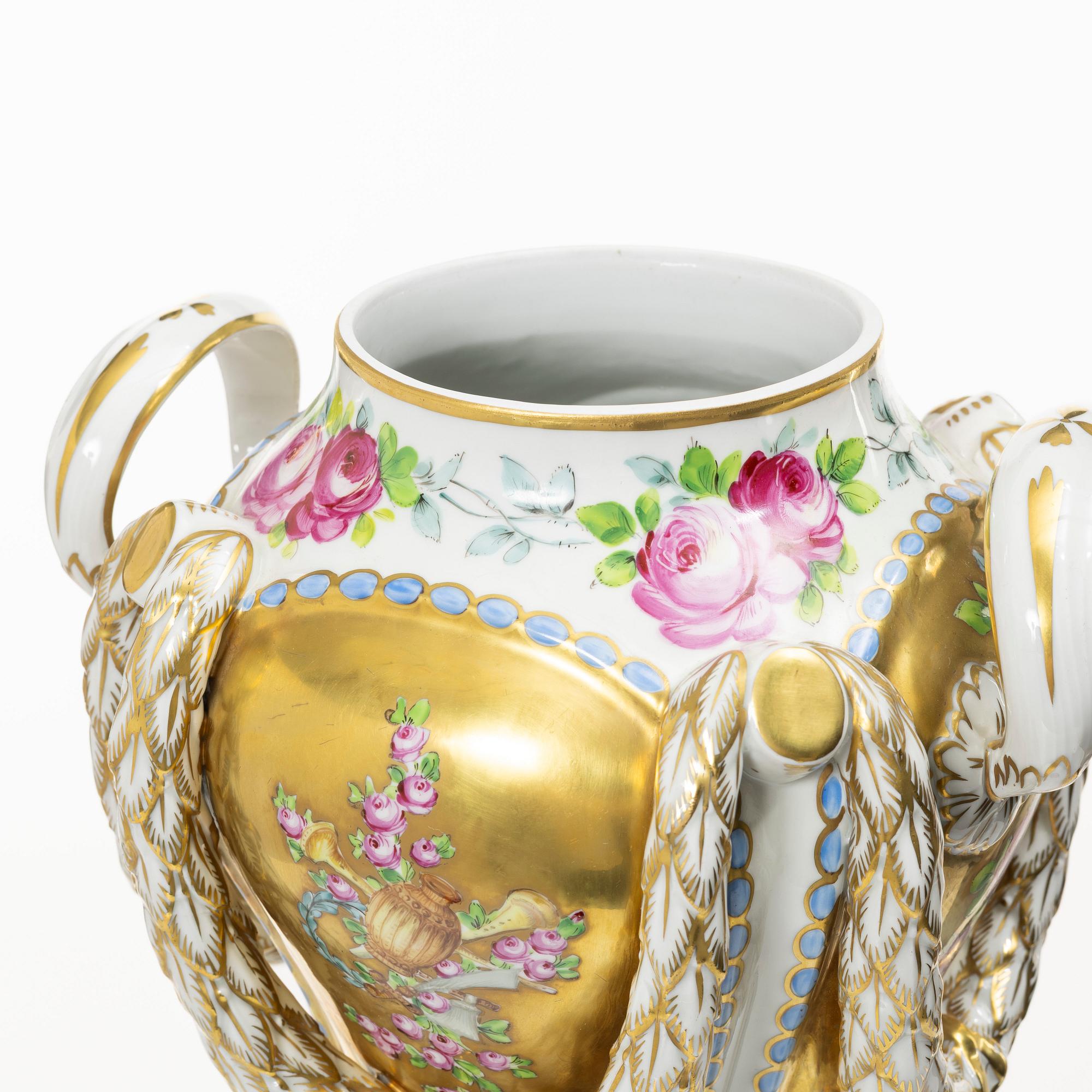 A Louis XVI-style potpurri porcelain urn, Dresden, Germany, 20th century.