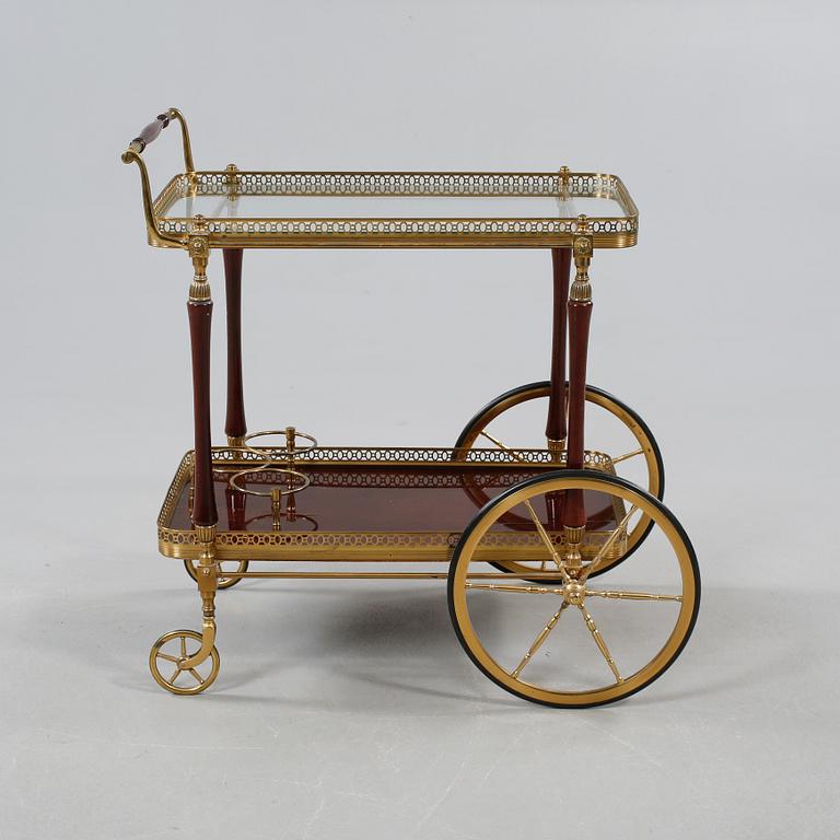 SERVERINGSVAGN, 1900-talets andra hälft.