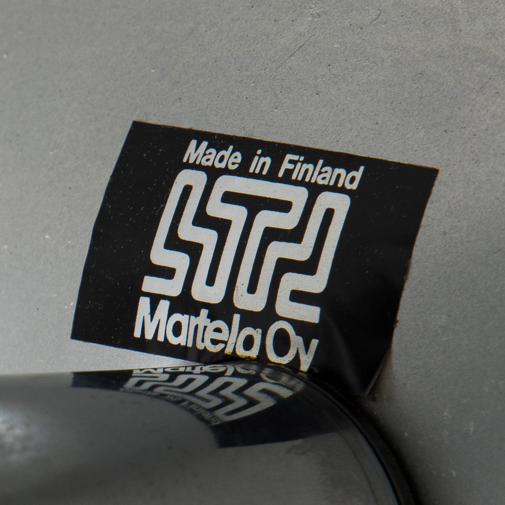 Eero Aarnio, tuoleja, 4 kpl, Martela Ltd Finland, 1975.