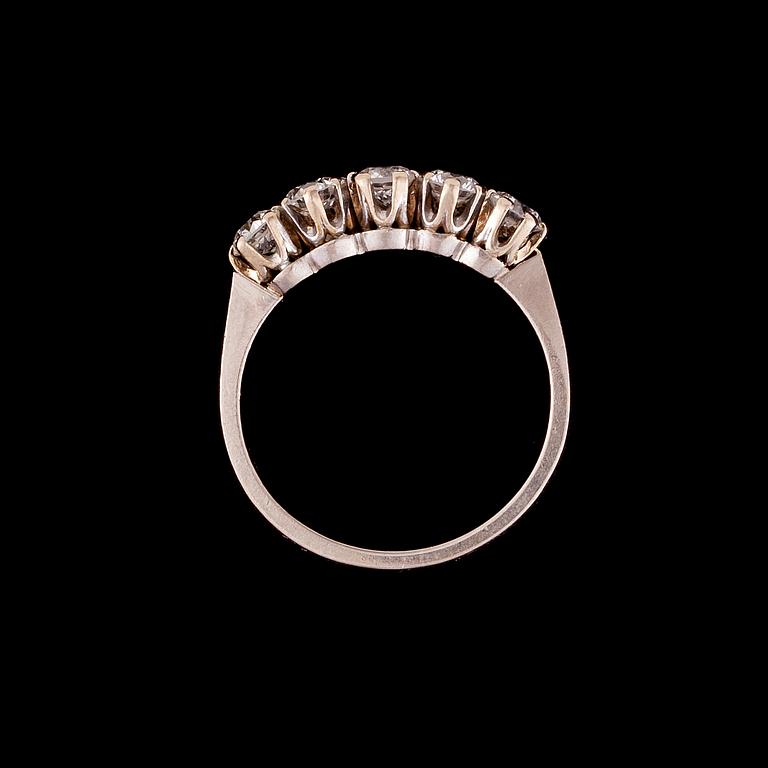 RING, 18K vitguld, briljantslipade diamanter. Finska importstämplar 1990. Vikt 3,8 g.