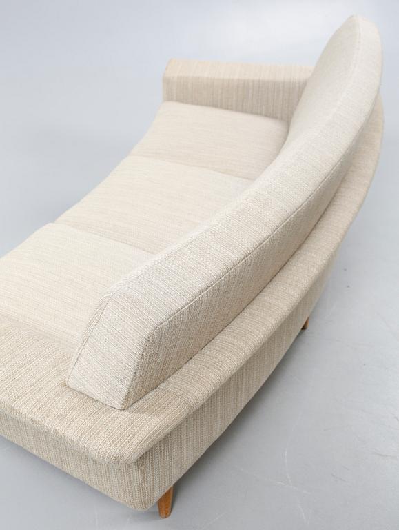 A sofa and a lounge chair by Johannes Andersen for Trensum, third quarter of the 20th century.