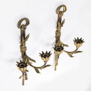 A pair of wall appliques, first half of the 20th century.