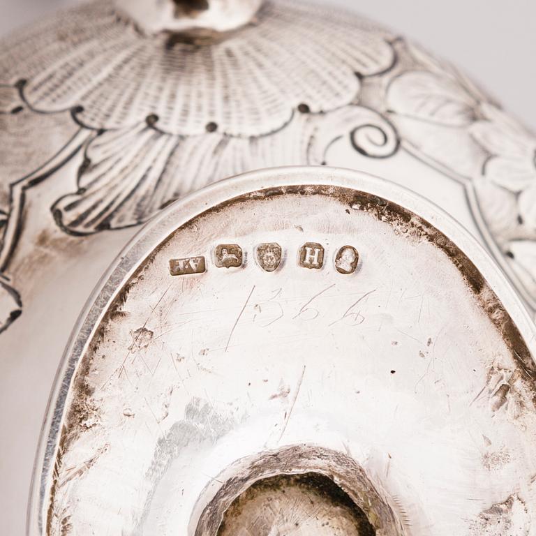 An English early 19th century silver cream-jug, mark of Abraham Peterson, London 1803.