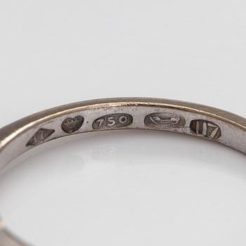 A. Tillander, sormus, 18K kultaa ja briljanttihiottu timantti, Helsinki 1973.