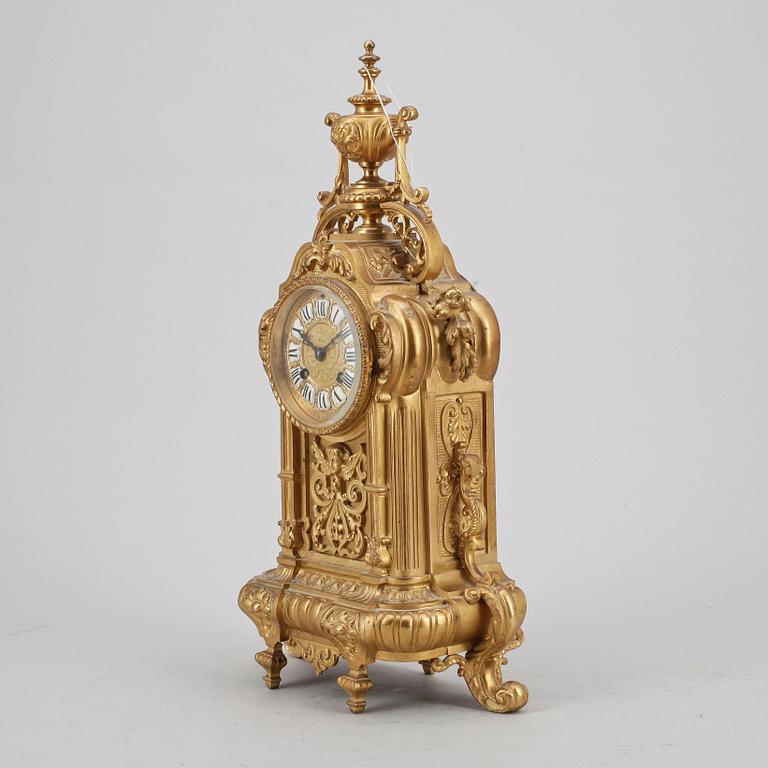 BORDSPENDYL, 1800-talets slut.