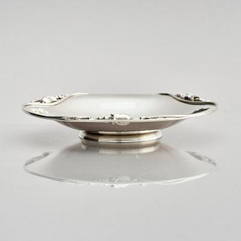 Georg Jensen, a sterling silver bowl/dish, model no 2A, Georg Jensen & Wendel A/S, Copenhagen 1945-51.