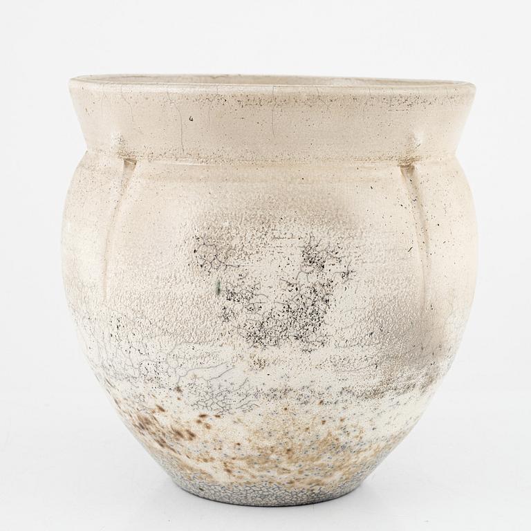 Ytterfoder, signerat, omkring 2000.