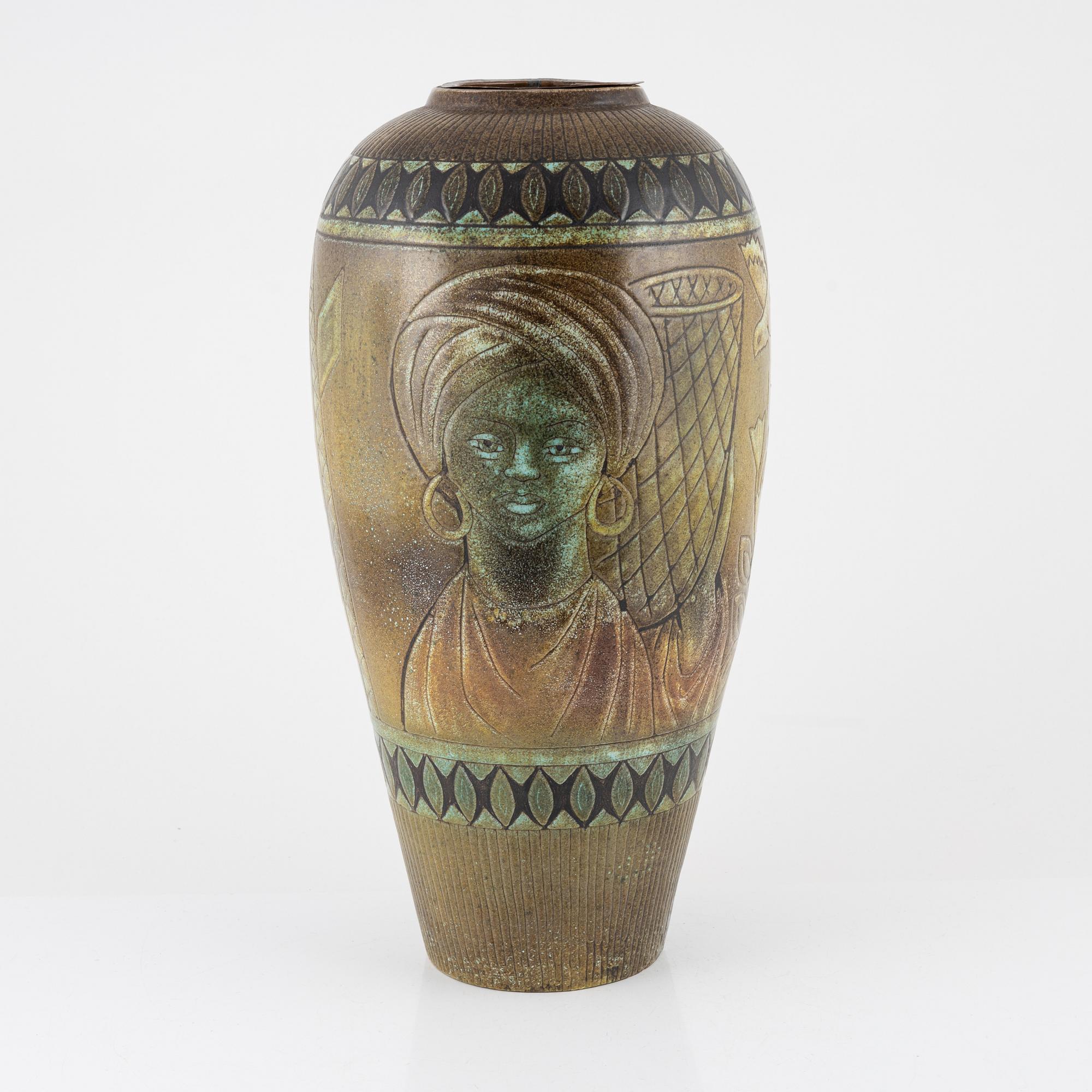 Bonni Rehnkvist, a ceramic vase, Törngrens krukmakeri, Falkenberg.