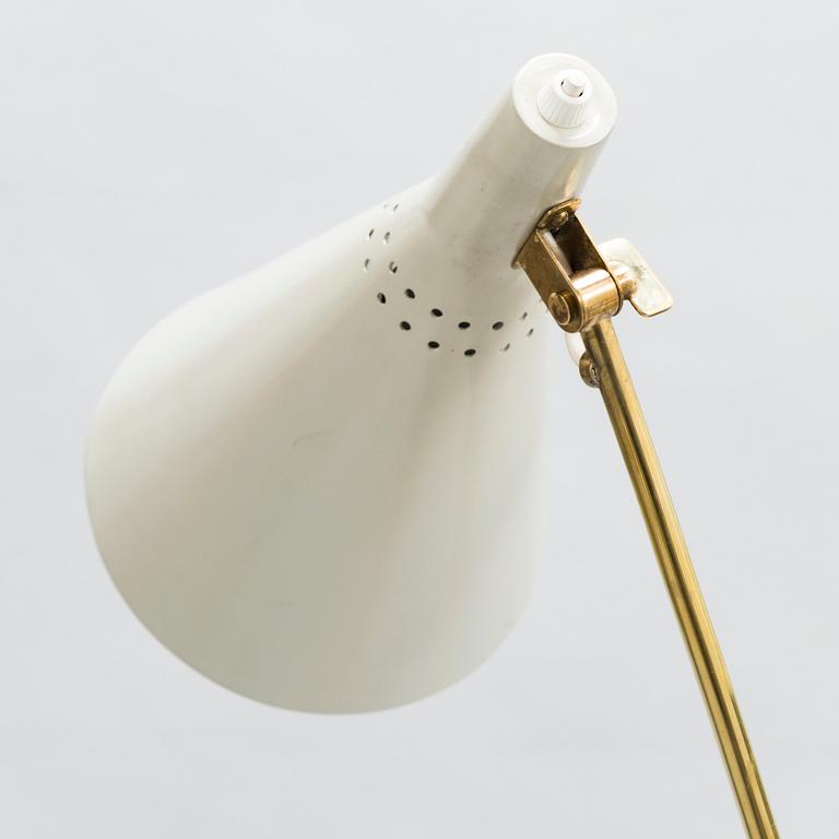TAPIO WIRKKALA, A mid-20th century 'K 10-11' floor light for Idman, Finland.