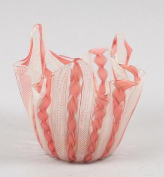 NÄSDUKSSKÅL, glas, Murano, Italien.