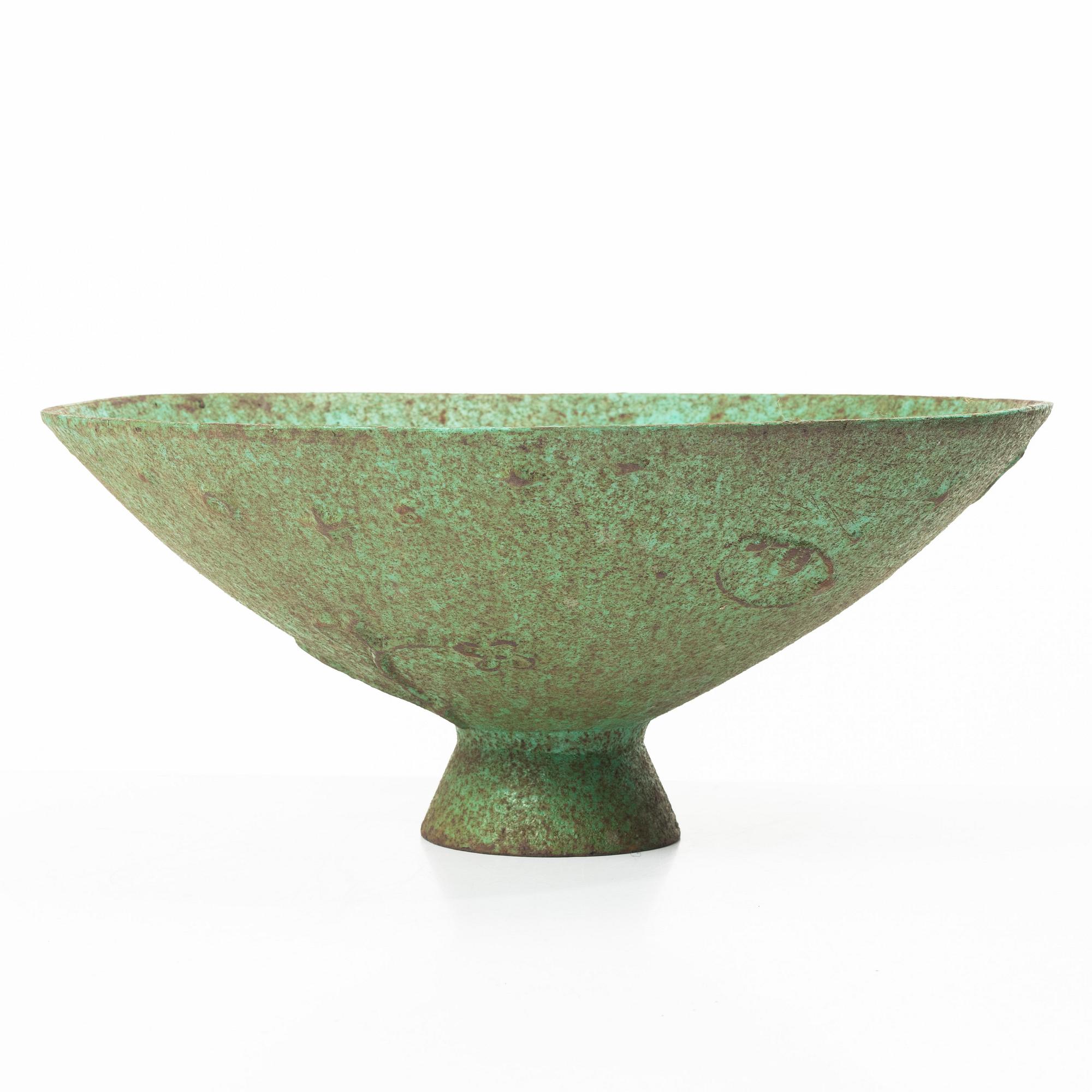 Olof Hult, A garden urn, “Mikrokosmos”, Näfveqvarns bruk.