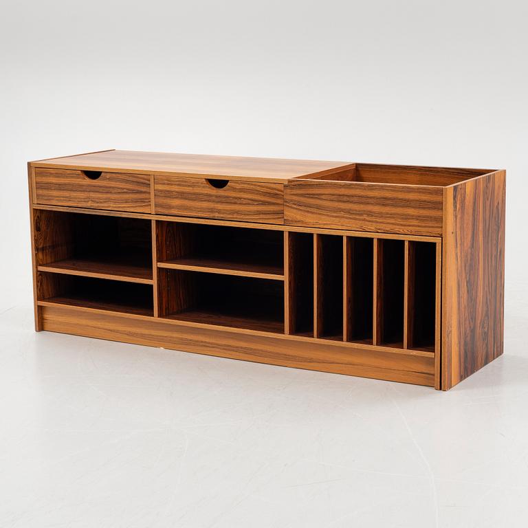 Stereobänk/sideboard, 1970-tal.