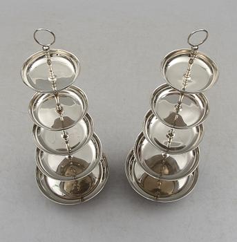 ÉTAGÈRER, 1 par, vitmetall, 1900-/2000-tal.