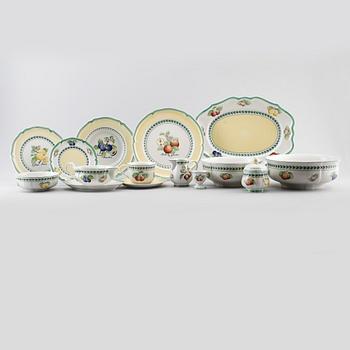 MATSERVIS, 44 delar snarlika, porslin, "French Garden", Villeroy & Boch.