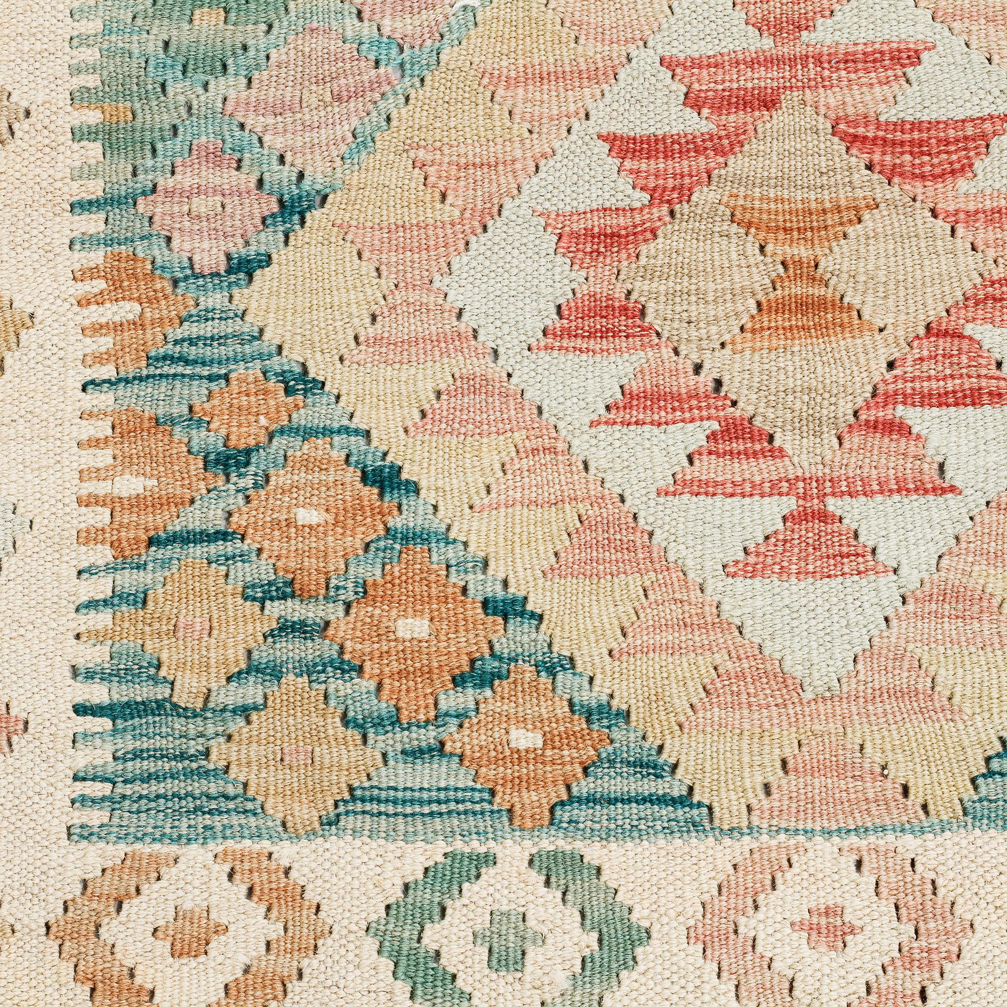 MATTA, kelim, 205 x 163 cm.