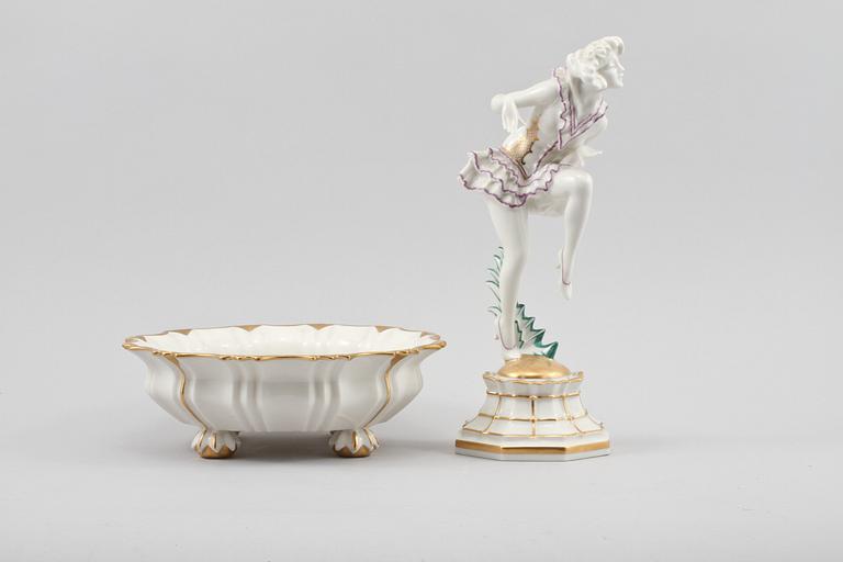 SKÅL PÅ FÖTTER med FLOWER FROG, porslin, Hutschenreuther, 1900-talets mitt.