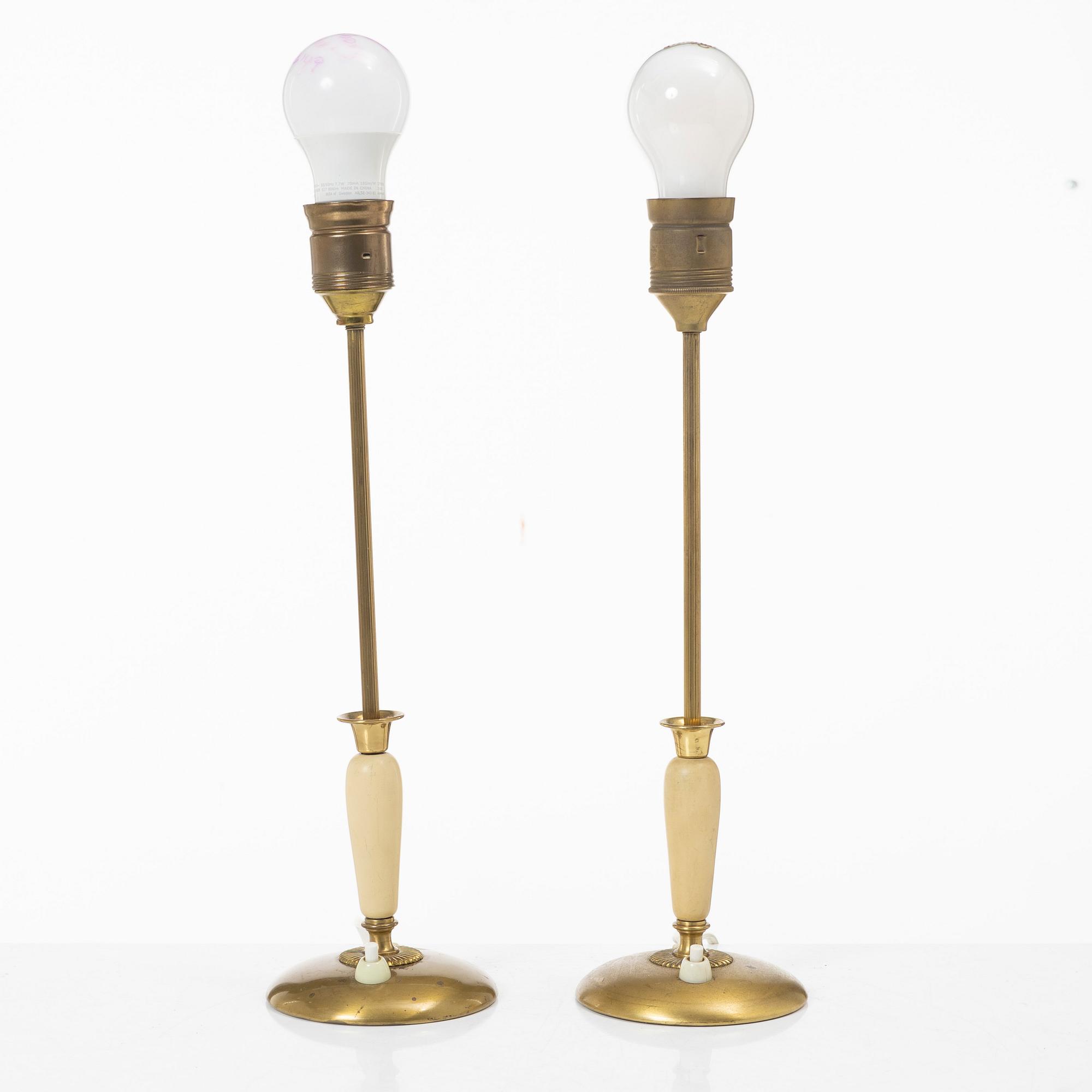 Bertil Brisborg, a pair of table lamps model 32149, Nordiska Kompaniet 1940s.