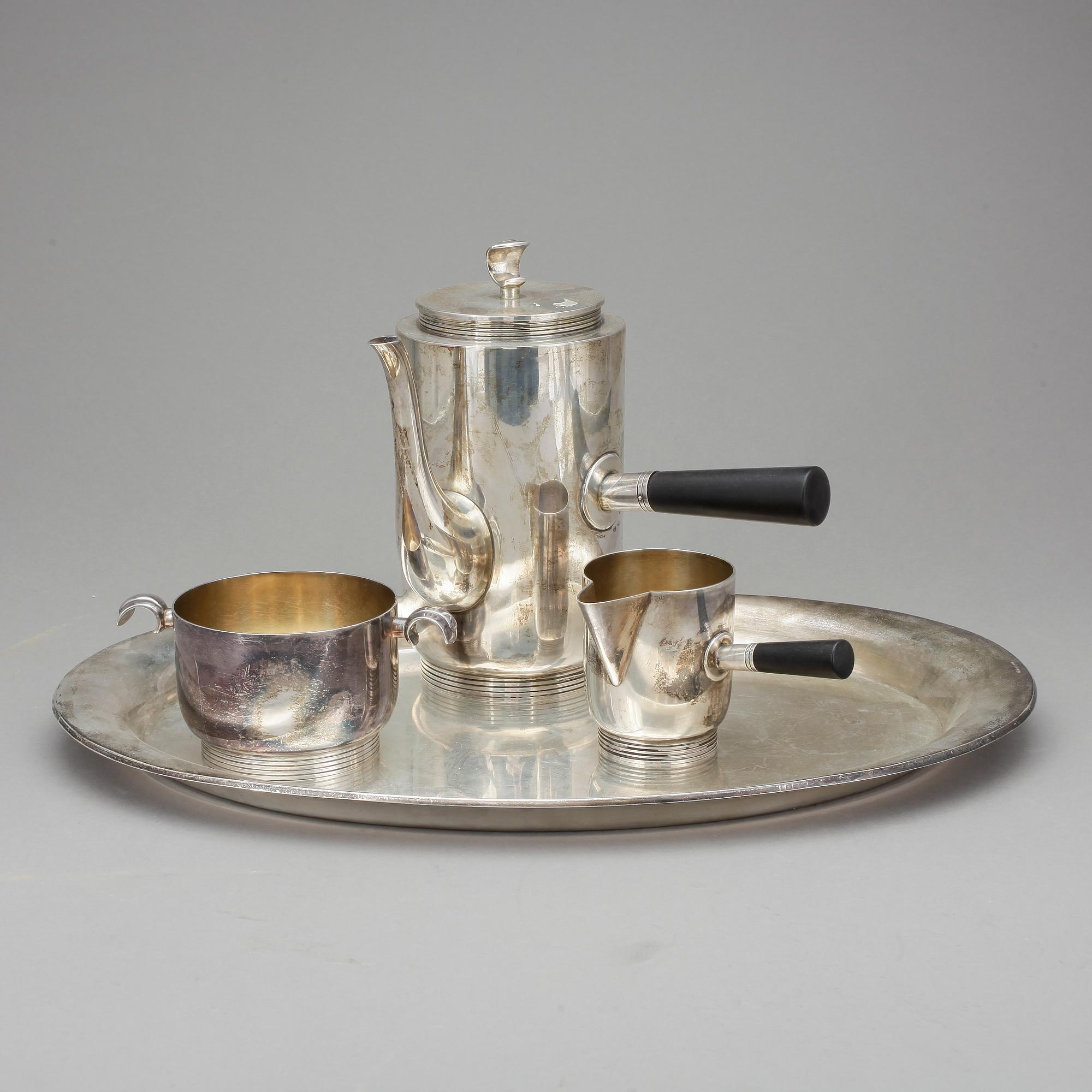 KAFFESERVIS, 4 delar, C F Carlman, Stockholm 1930- samt 38. Tot vikt 1722 gram.