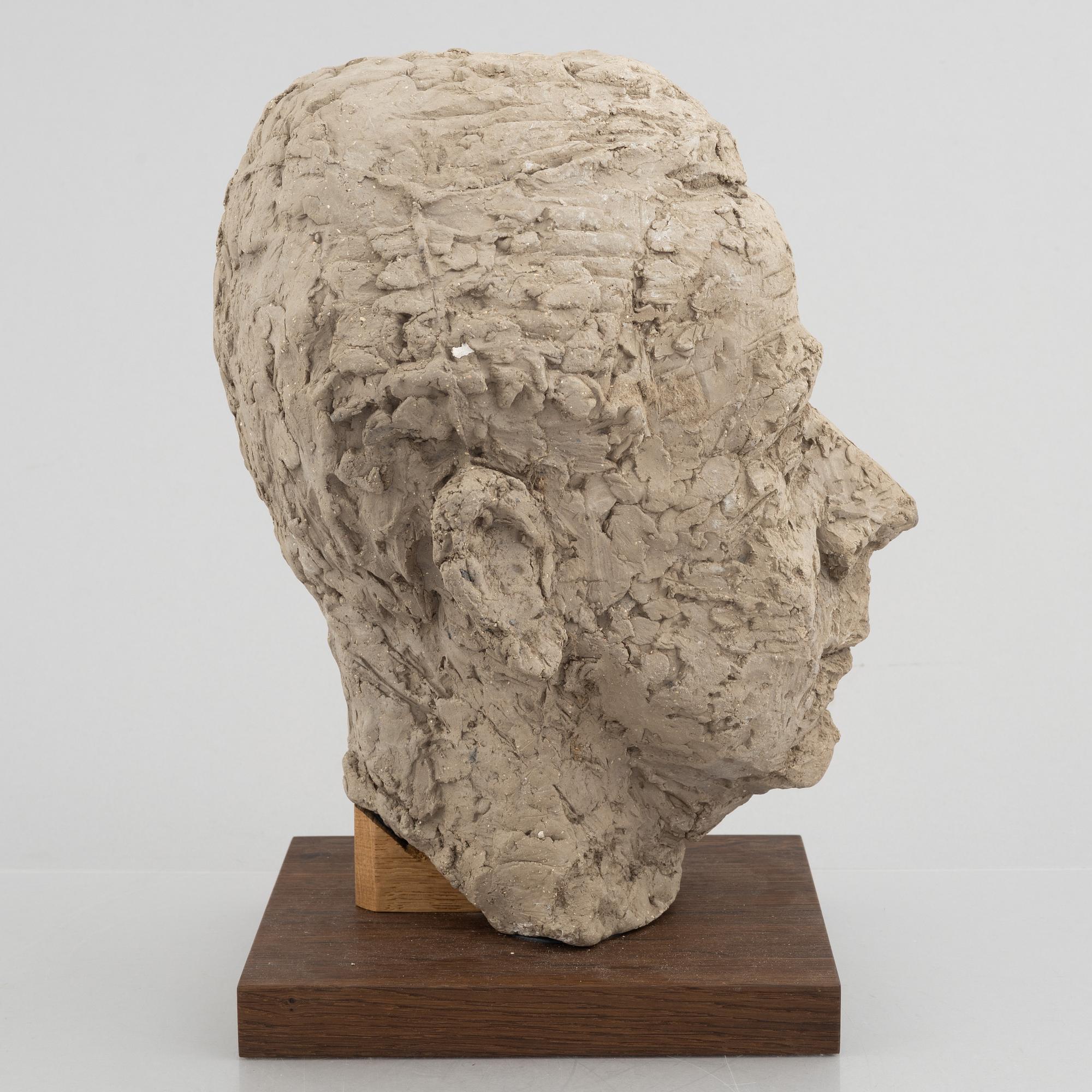 Arne Jones, portrait of a man.