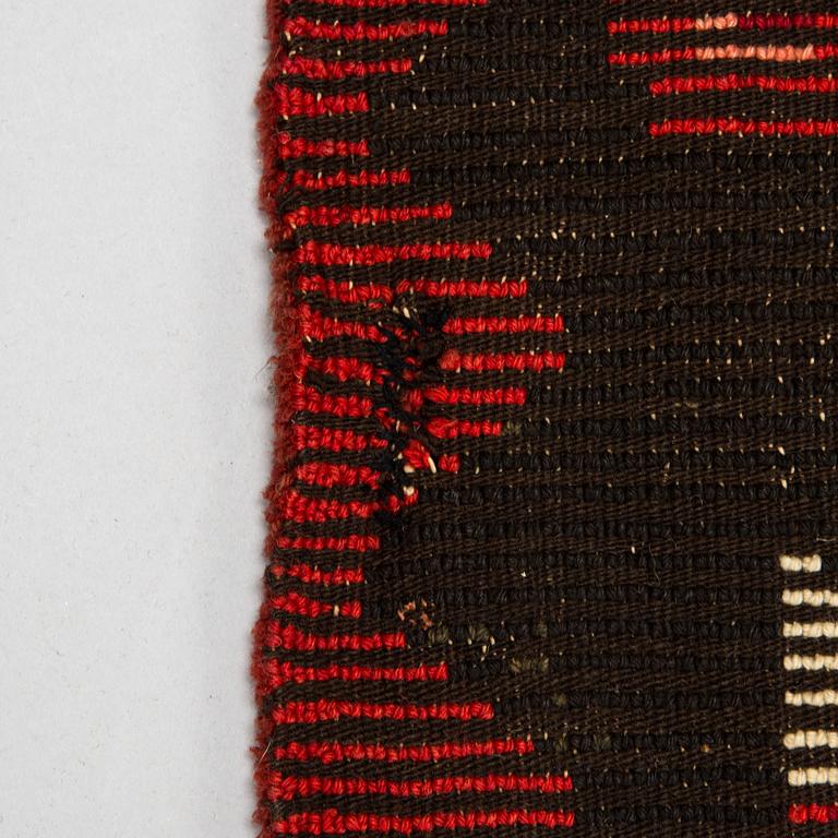 A late 19th Century Finnish folkart long pile ryijy-rug. Circa 200 x 150 cm.