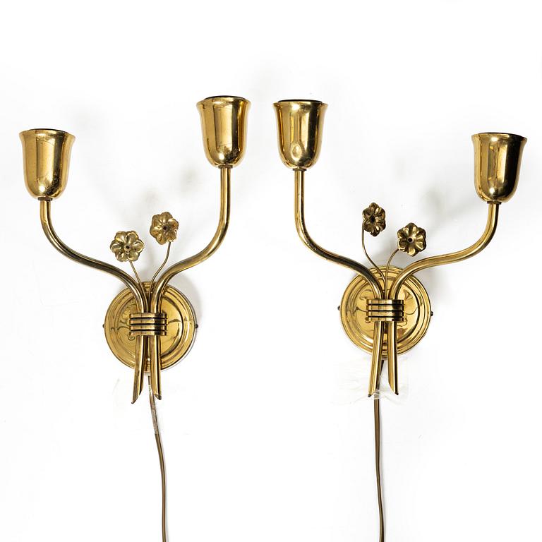 A pair of Scandinavian Modern wall lamps, 1940s.