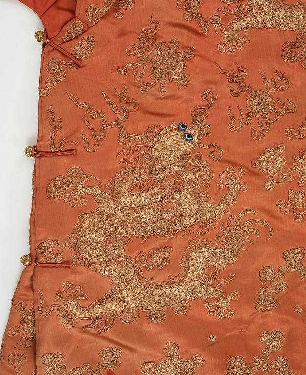 A Chinese Robe, embroidered silk, height 131 cm, late Qing dynasty (1644-1912).