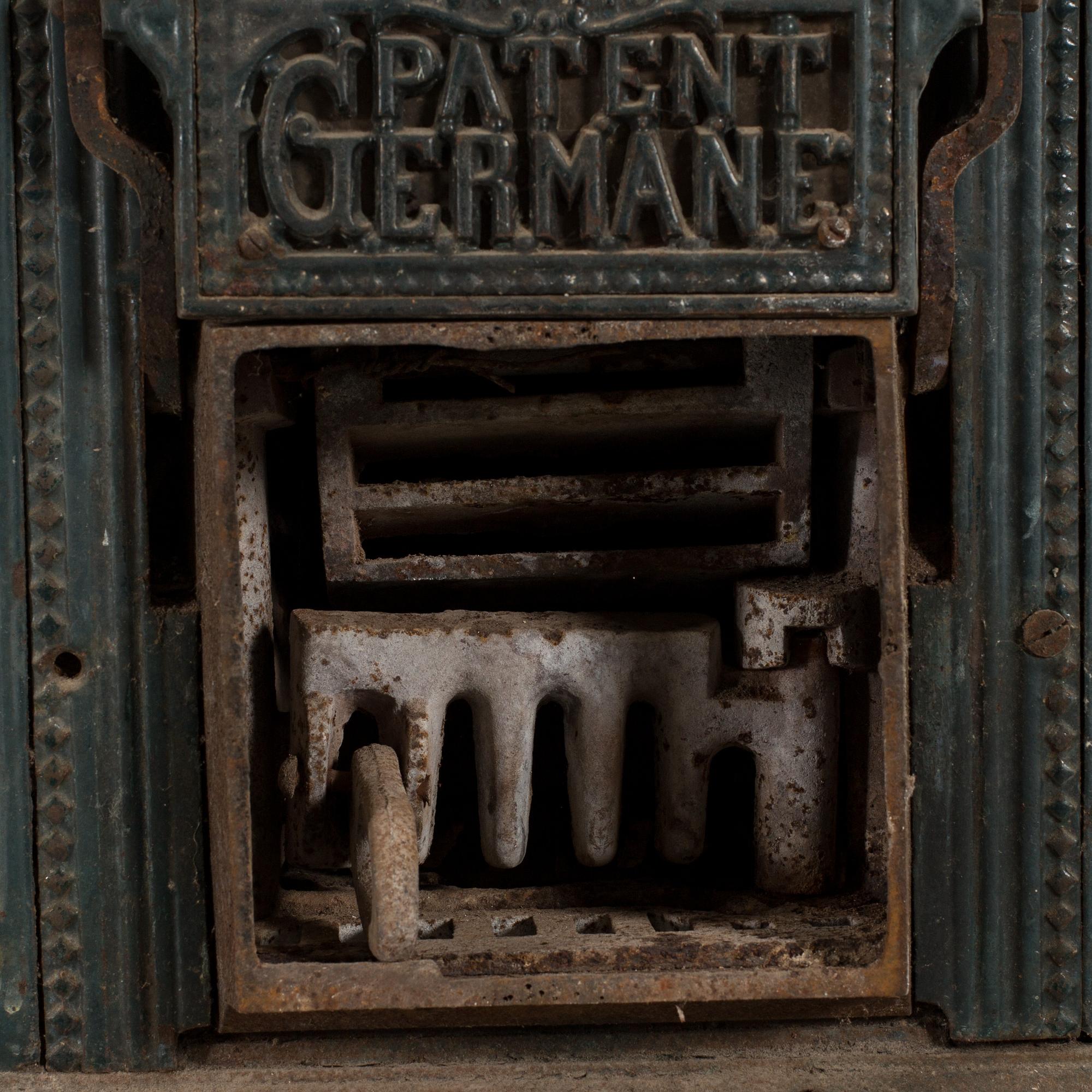 A cast iron stove, around 1900.