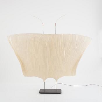 Dagmar Mombach, bordslampa, "Samurai", Ingo Maurer, Tyskland.