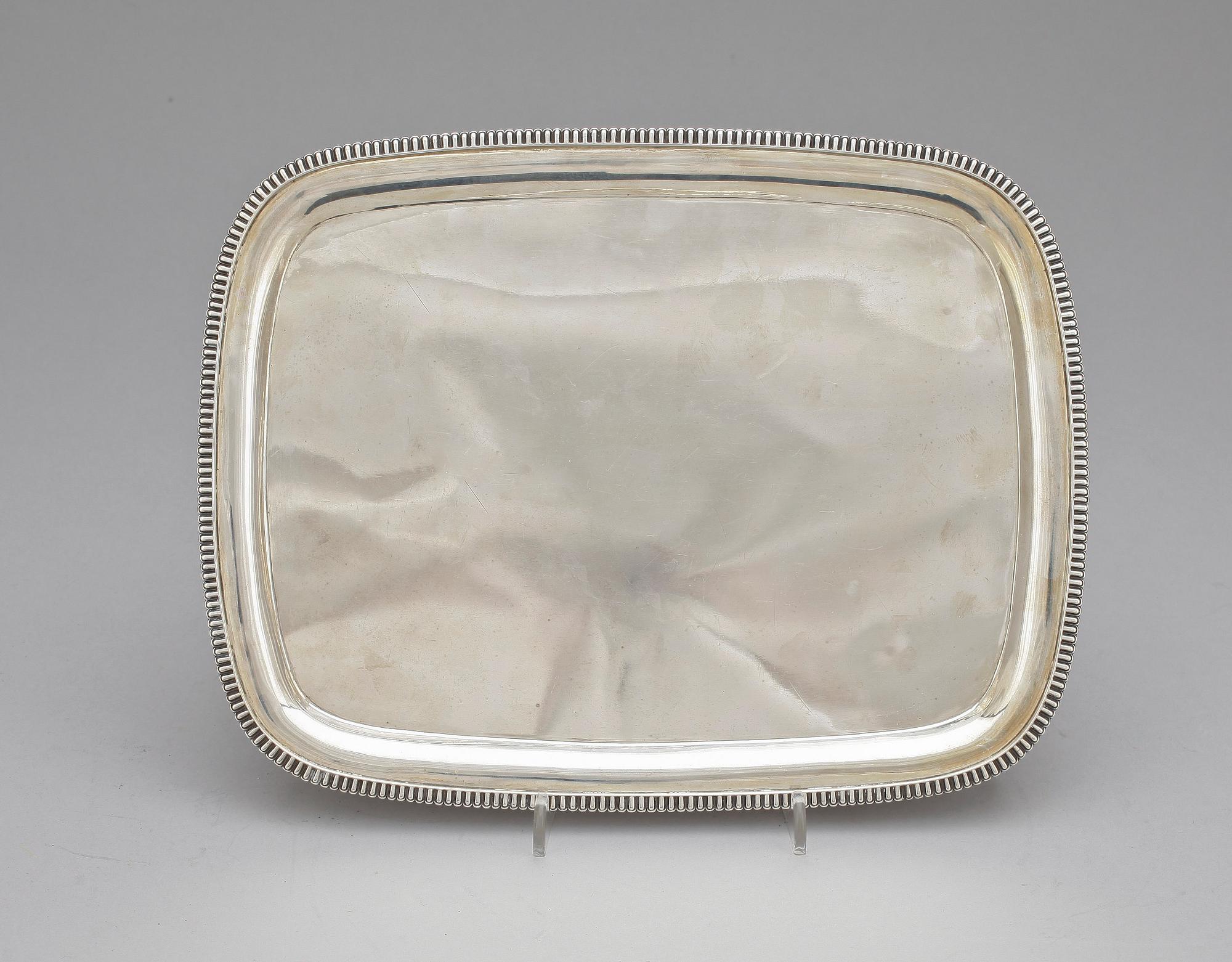 SALVER, silver, Edinburgh, Storbritannien, 1810-11. Totalvikt 543 g.