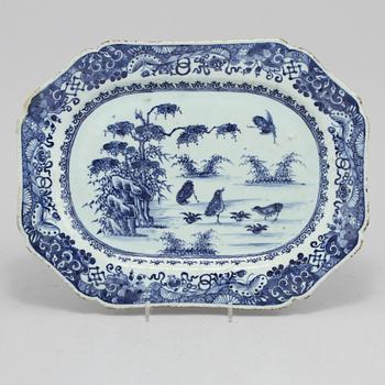 STEKFAT, porslin, Kina, 1700-tal.