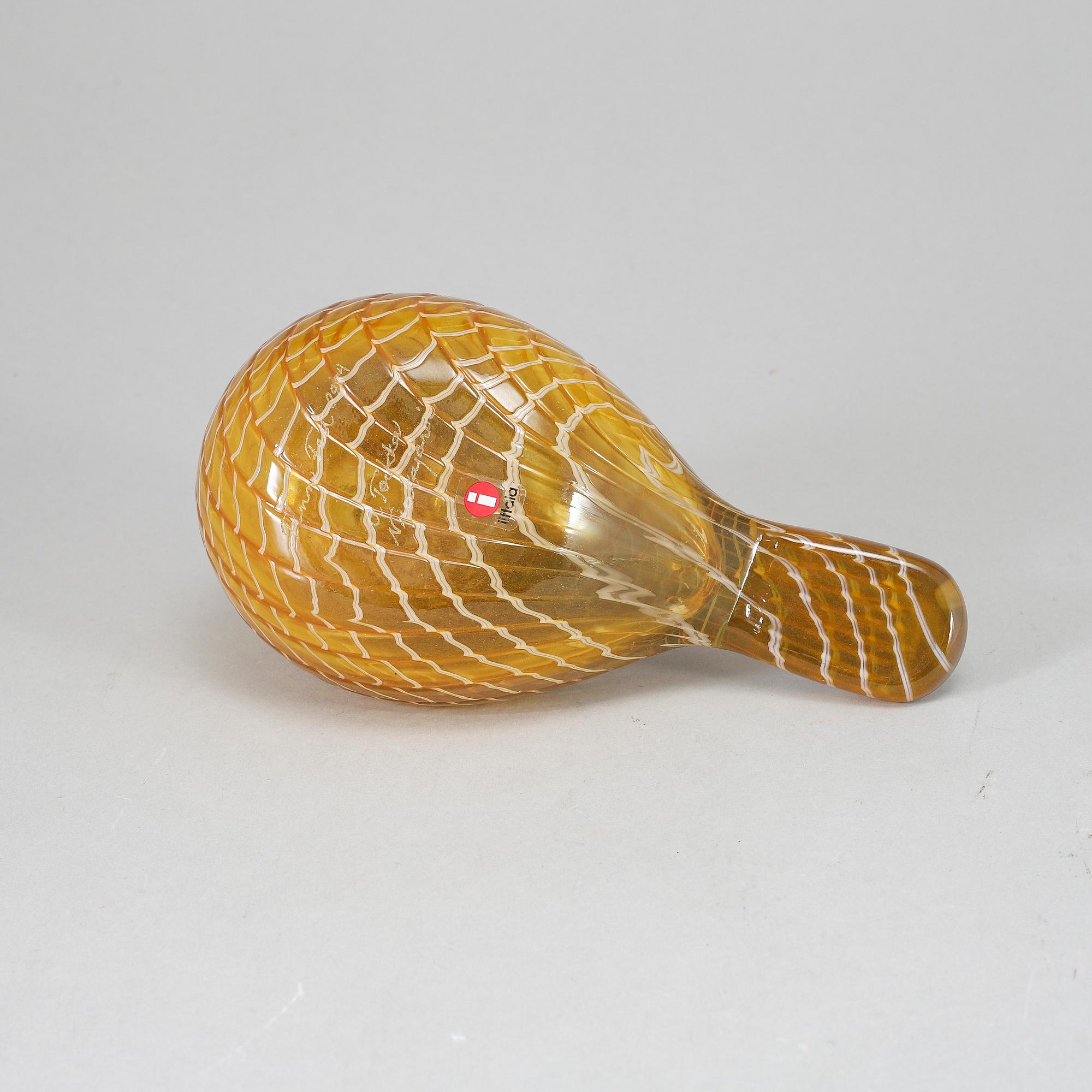 OIVA TOIKKA, a glass bird, Karelian Golden Cuckoo - FinnFest 2004. Signed O. Toikka Nuutajärvi.